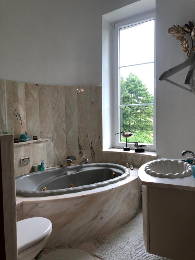 Chateau Les Tourelles Bertrix Eksteriør billede