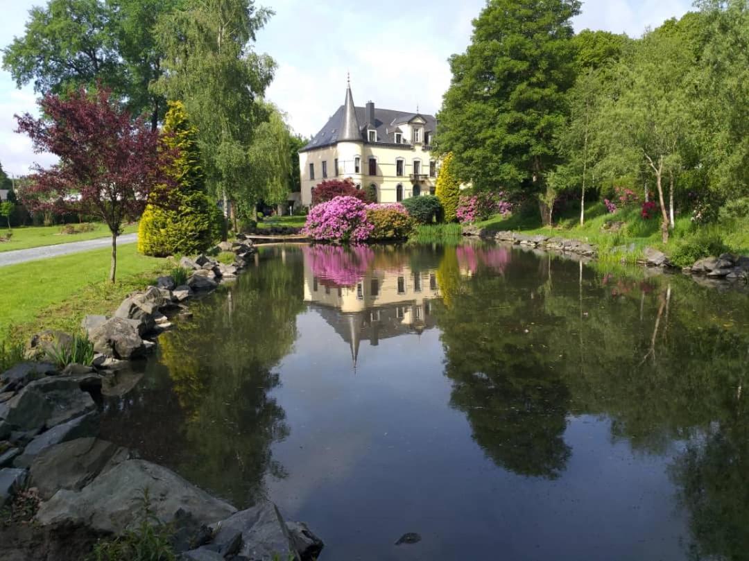 Chateau Les Tourelles Bertrix Eksteriør billede